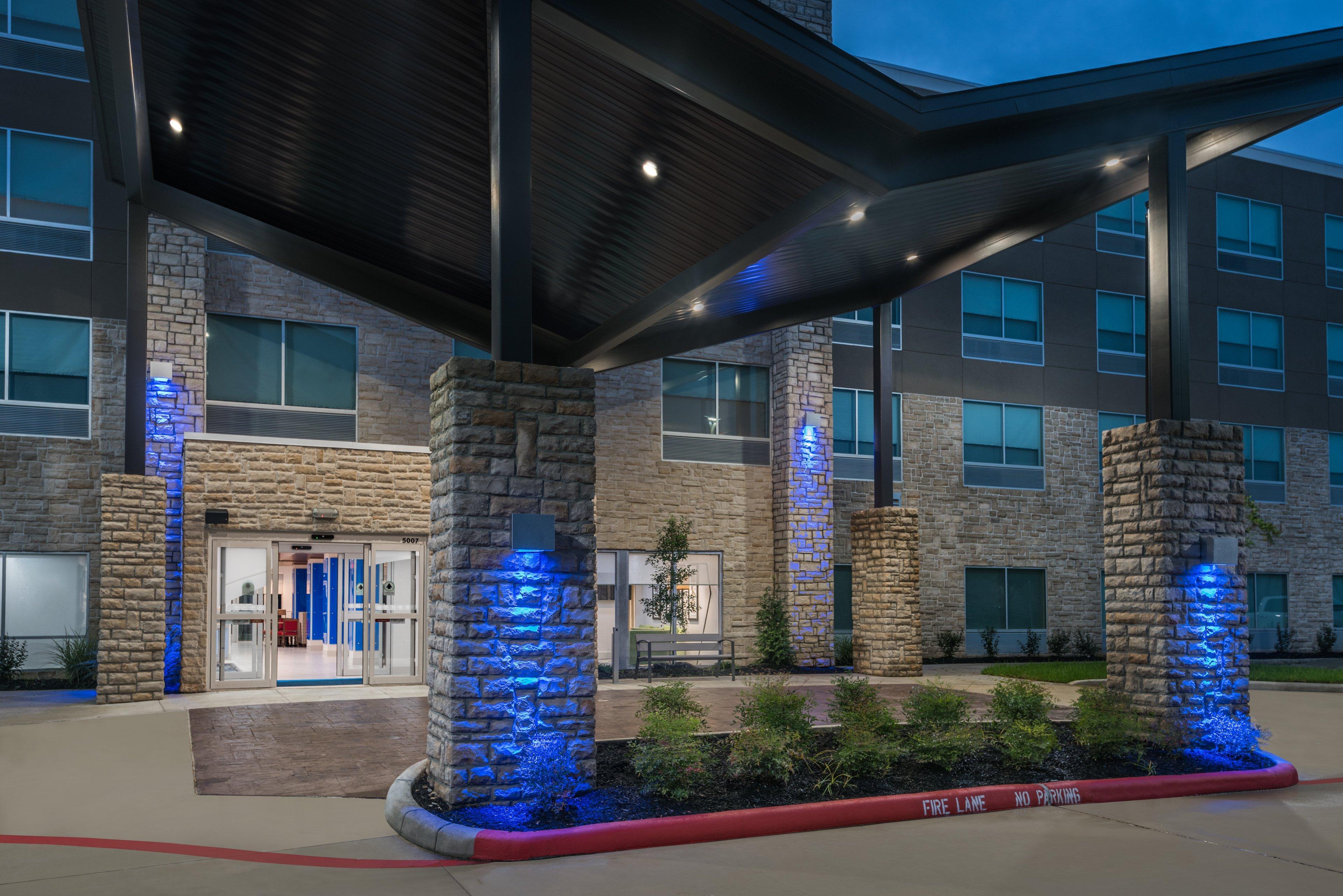 Holiday Inn Express & Suites- Sugar Land Se - Missouri City By Ihg Екстер'єр фото